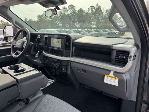 New 2026 Ford F250 XL w/ STX Appearance Package AWD/4WD image 19