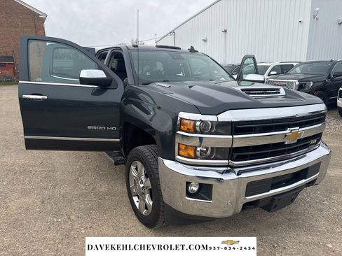 Used 2018 Chevrolet Silverado 2500 LTZ w/ LTZ Plus Package image 40