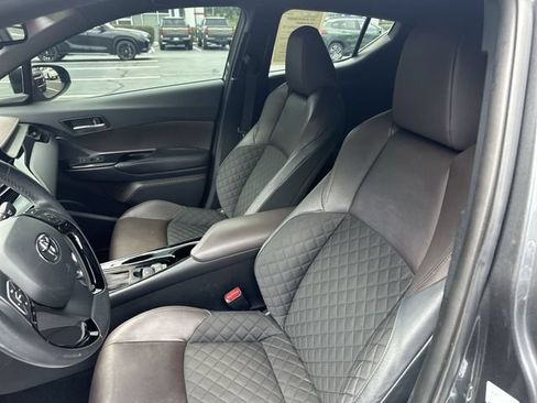 Certified 2019 Toyota C-HR Limited FWD image 14