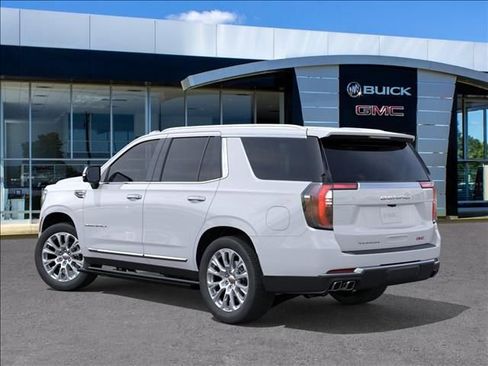 New 2026 GMC Yukon Denali w/ Denali Reserve Package AWD/4WD image 3