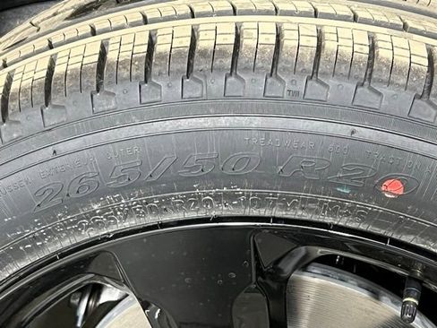 New 2026 Jeep Grand Cherokee L Limited image 41