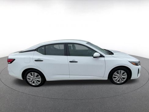 Used 2025 Nissan Sentra S image 16
