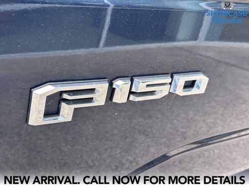 Used 2017 Ford F150 XLT w/ Equipment Group 302A Luxury AWD/4WD image 10