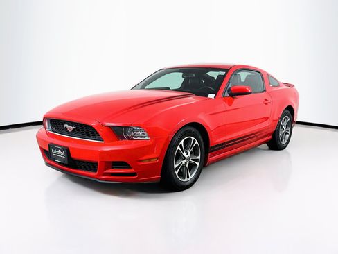 Used 2014 Ford Mustang Premium RWD image 3