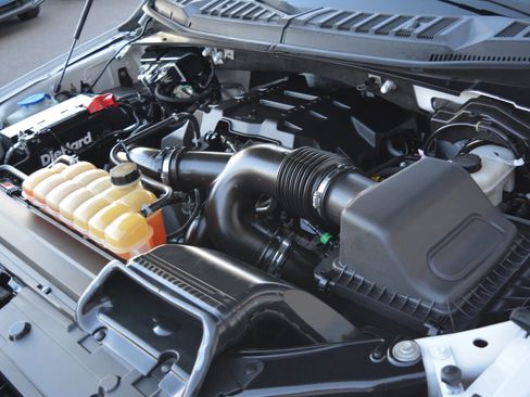 Used 2018 Ford F150 XLT w/ Trailer Tow Package image 35