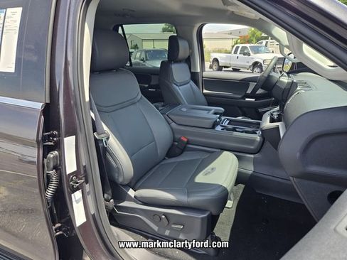New 2026 Ford Expedition Active RWD image 13