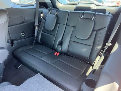 Certified 2023 Ford Explorer XLT w/ Equipment Group 202A AWD/4WD image 20