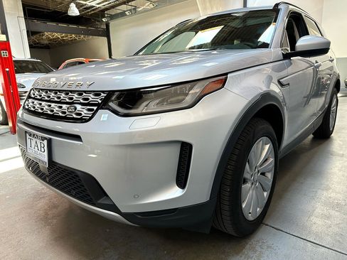 Used 2023 Land Rover Discovery Sport SE image 6