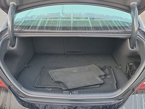 Certified 2025 Genesis G70 2.5T image 18
