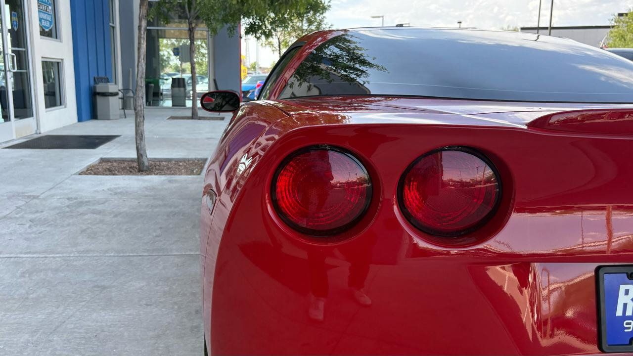 Used 2007 Chevrolet Corvette Coupe RWD image 14