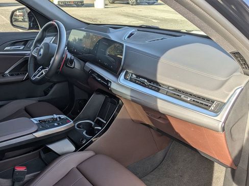 Used 2025 BMW X2 M35i w/ Premium Package image 32