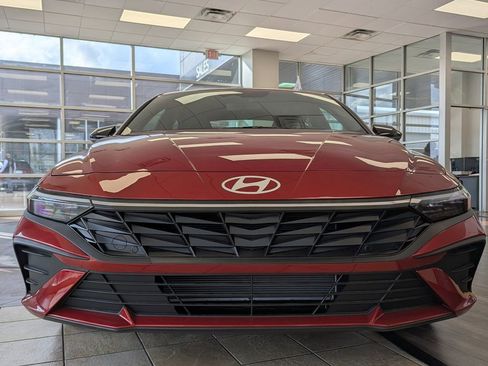 Certified 2026 Hyundai Elantra Sport FWD image 2
