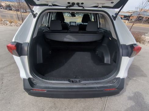 Used 2025 Toyota RAV4 XLE image 28