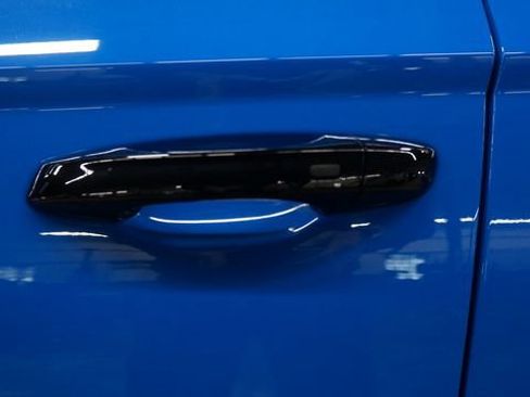 Certified 2025 Volkswagen Taos SE image 78