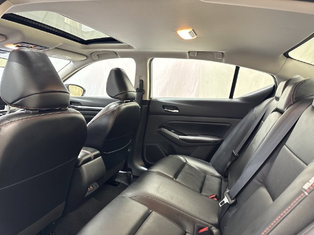 Used 2023 Nissan Altima 2.5 SR w/ SR Premium Package FWD image 14