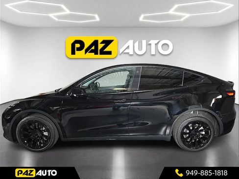 Used 2022 Tesla Model Y Long Range AWD/4WD image 2