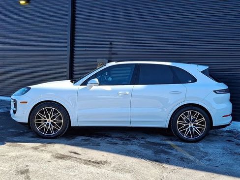 New 2026 Porsche Cayenne image 2