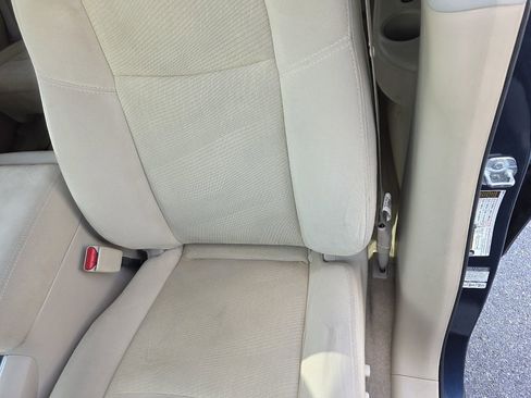 Used 2014 Nissan Pathfinder SV image 10