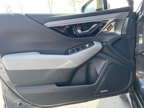 Used 2024 Subaru Outback Limited image 5