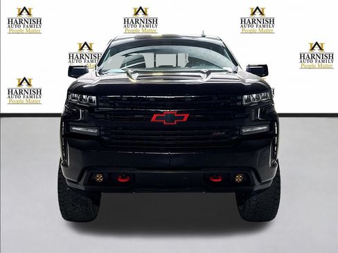 Used 2022 Chevrolet Silverado 1500 LT Trail Boss w/ Convenience Package II AWD/4WD image 2