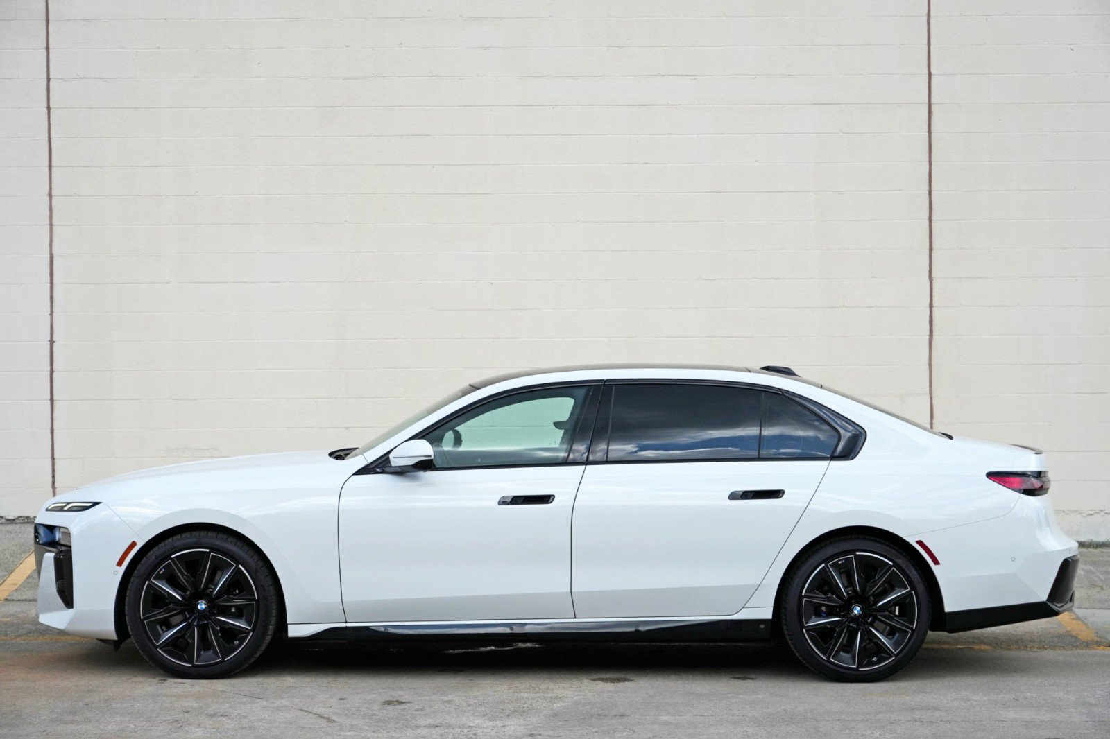 Used 2023 BMW 740i RWD image 51