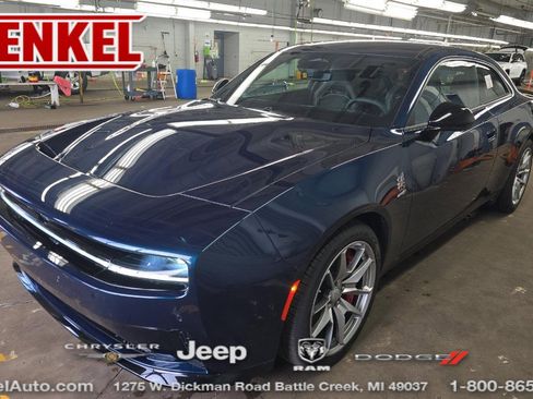 Used 2024 Dodge Charger Daytona Scat Pack w/ Plus Group image 1