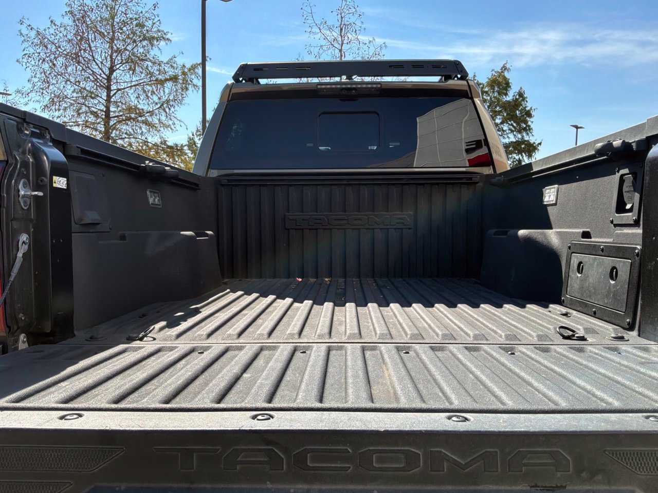 Used 2024 Toyota Tacoma TRD Off-Road w/ TRD Off Road Premium Package AWD/4WD image 12