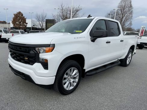New 2025 Chevrolet Silverado 1500 Custom image 4