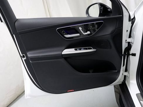 Certified 2025 Mercedes-Benz GLC 43 AMG 4MATIC image 23