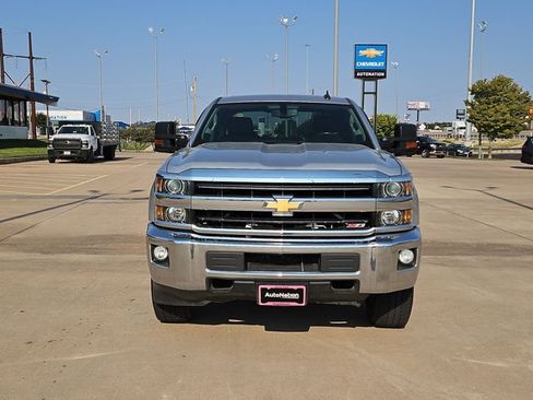 Used 2018 Chevrolet Silverado 2500 LT w/ LT Convenience Package AWD/4WD image 2