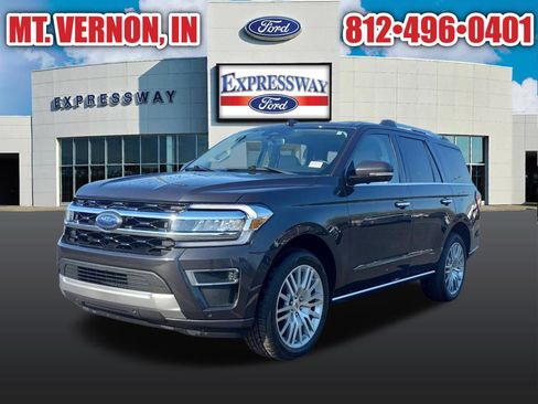 Used 2024 Ford Expedition Limited image 2