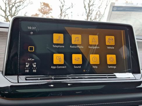 New 2026 Volkswagen Tiguan SE R-Line image 14