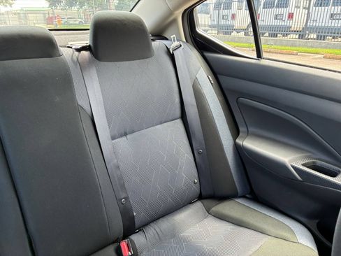 Used 2025 Nissan Versa SV FWD image 30