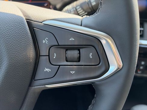 New 2026 Chevrolet Trax ACTIV w/ Driver Confidence Package FWD image 11