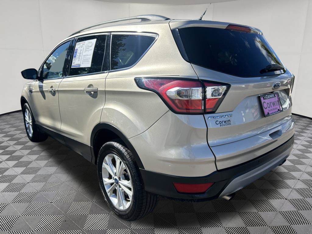 Used 2017 Ford Escape SE w/ Equipment Group 201A FWD image 5