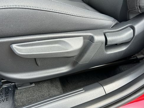 New 2026 Kia Niro LX FWD image 17