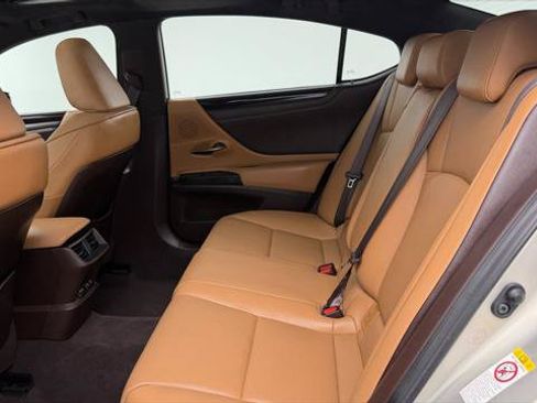 Used 2019 Lexus ES 350 w/ Premium Package FWD image 16