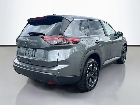 Certified 2025 Nissan Rogue SV AWD/4WD image 9