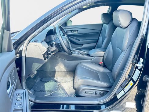 Used 2025 Honda Accord Sport image 11