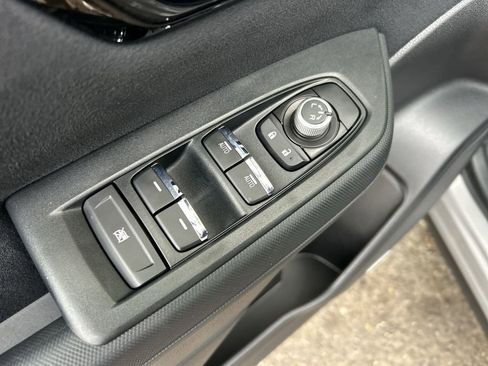 Certified 2025 Subaru Forester Touring w/ Touring Package AWD/4WD image 16
