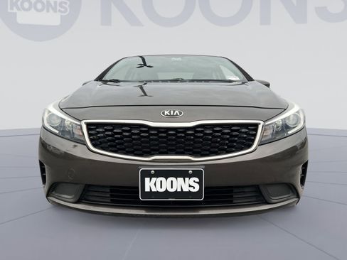 Used 2017 Kia Forte LX image 10