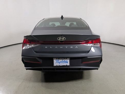 New 2026 Hyundai Elantra SE image 6