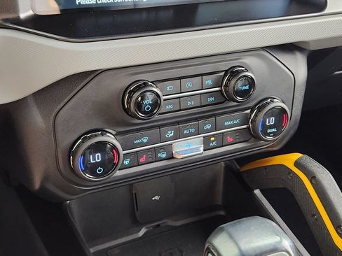 Used 2021 Ford Bronco Badlands AWD/4WD image 24