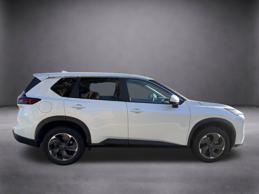 Used 2024 Nissan Rogue SV FWD image 16