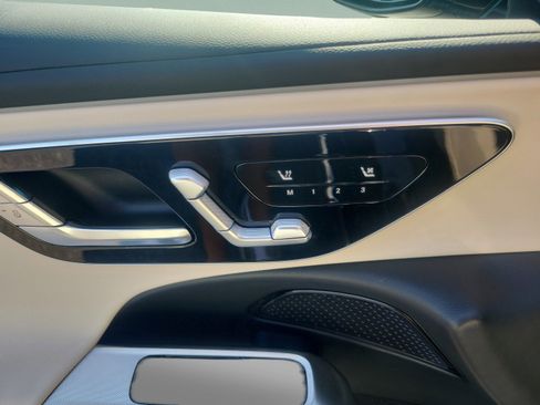 Used 2026 Mercedes-Benz E 350 Sedan w/ Winter Package image 15