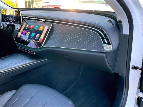 Used 2025 Mercedes-Benz E 350 E 350 image 18