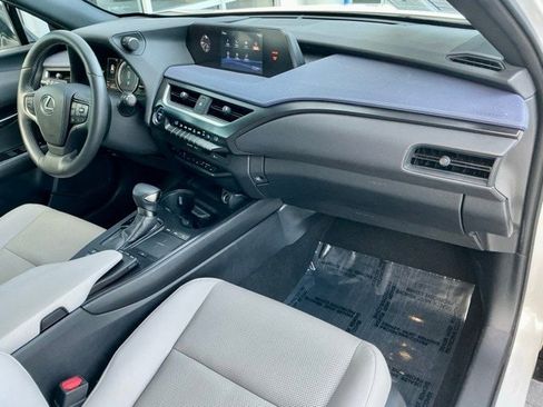 Used 2021 Lexus UX 250h w/ Premium Package image 16