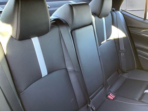 Used 2025 Toyota Camry SE image 16