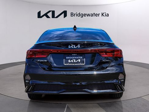 Certified 2023 Kia Forte GT-Line w/ GT-Line Technology Package FWD image 5