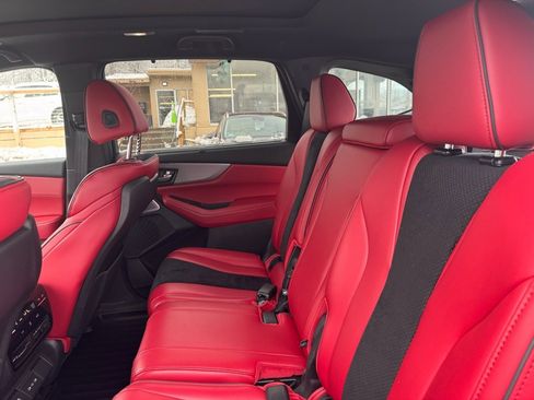 Used 2025 Acura MDX A-Spec image 13